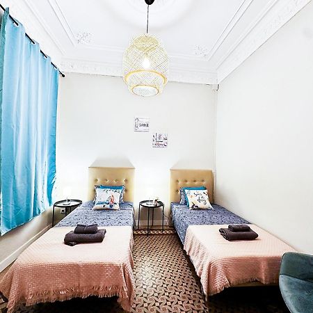 Private Rooms By Plaza Catalunya Barcelona Exterior photo